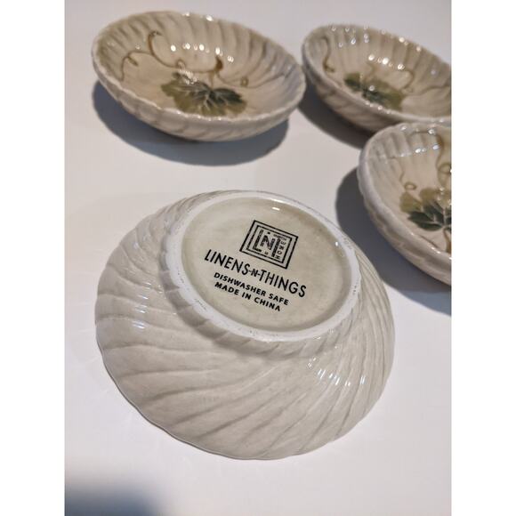 Linens-N-Things Unlimited Chianti Grapes Saucers 4pc Set 4 Inch - Picture 3 of 4